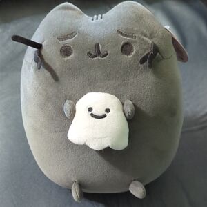 Scaredy Cat Squisheen Pusheen Plush